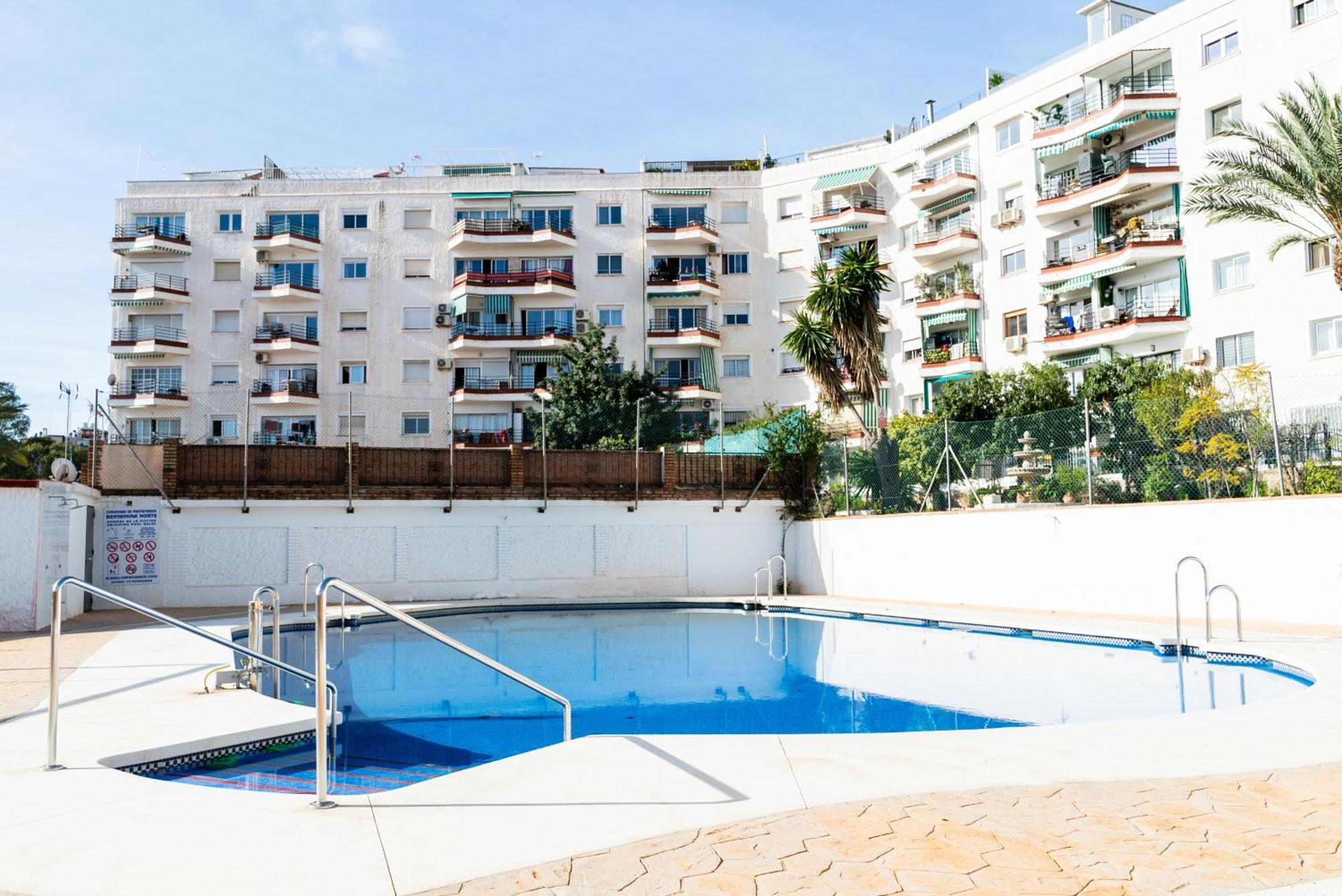 Oasis En Playamar Con Piscina Daire Torremolinos Dış mekan fotoğraf